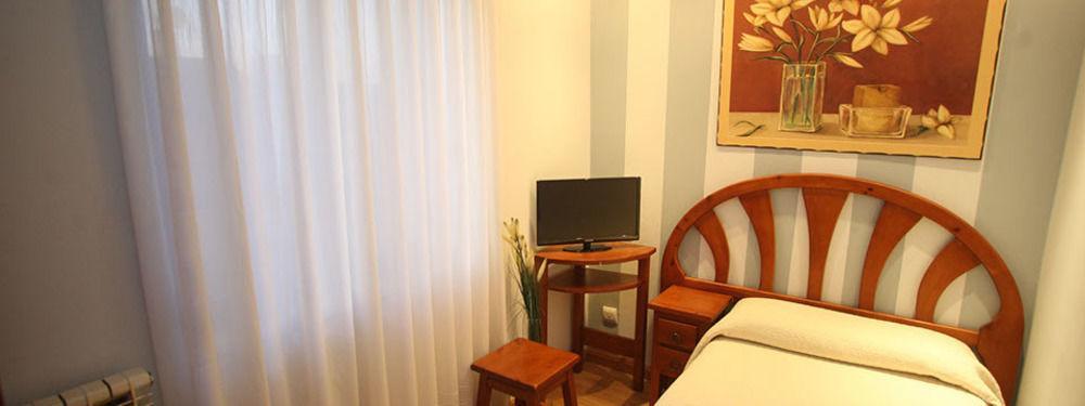 Hostal Vitorina Soria Exterior photo